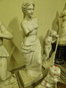 statua in marmo